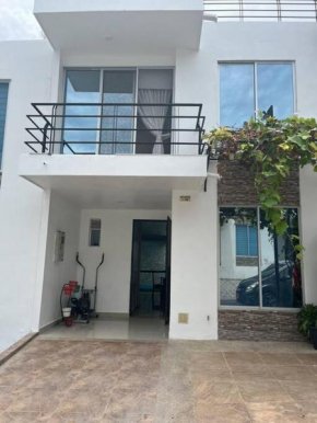 Casa con piscina interna para tus vacaciones